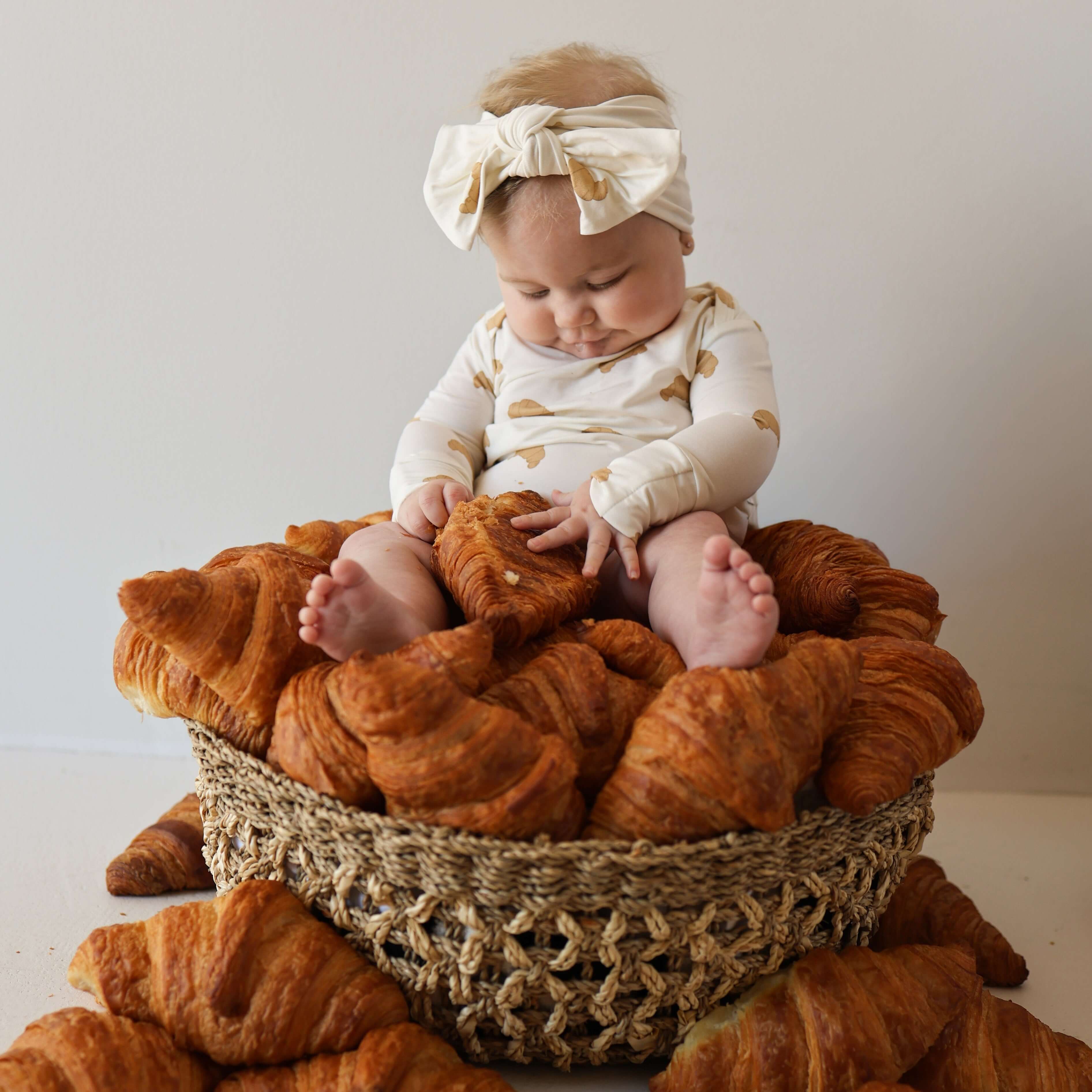 Newborn Onesies & Bodysuits